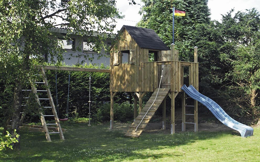 Bau eines Spielturms aus Holz